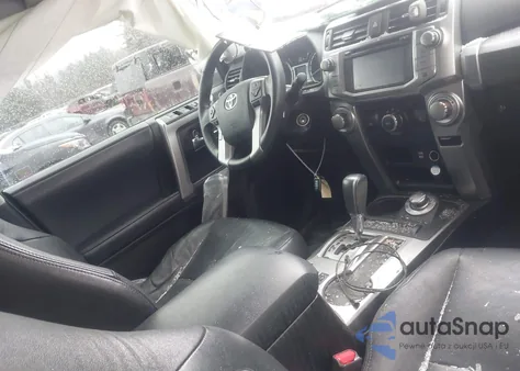2017 Toyota 4Runner Sr5 z USA, uszkodzony, nr VIN JTEBU5JR0H5478064